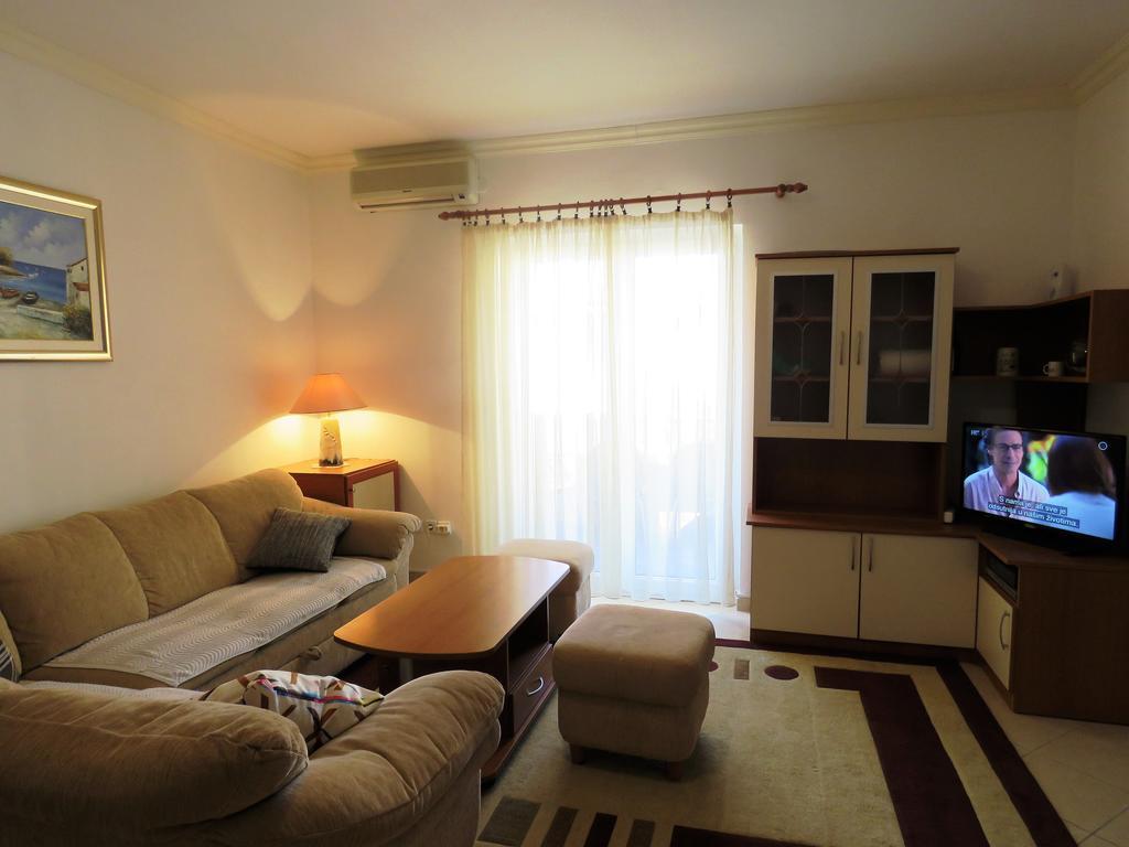 Apartments Party Novalja Εξωτερικό φωτογραφία