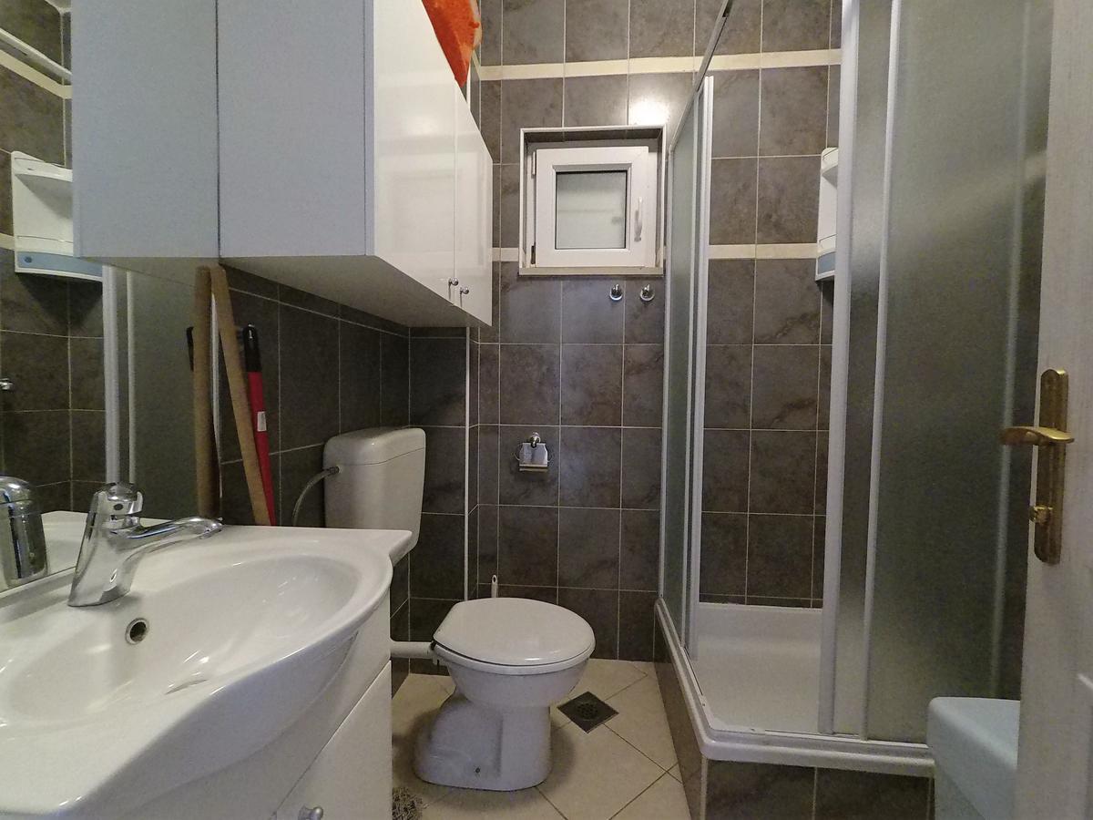 Apartments Party Novalja Εξωτερικό φωτογραφία